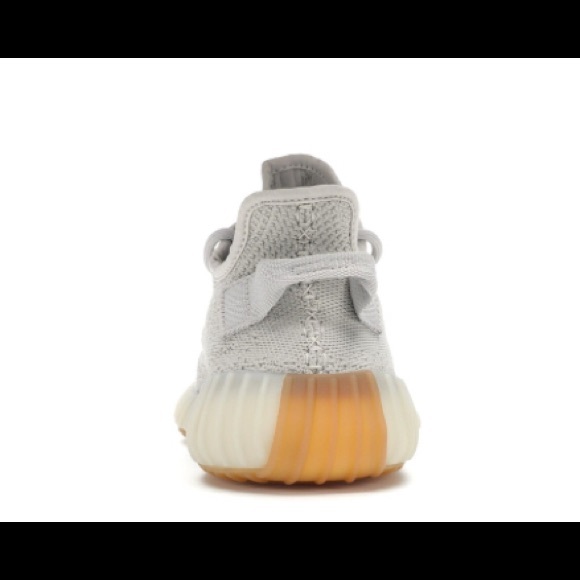 Yeezy Boost V2 Sesame - Picture 2 of 4